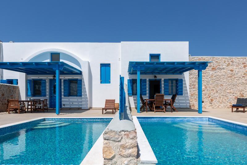 Desiterra Resort Suites & Villas Karterados  Exteriör bild