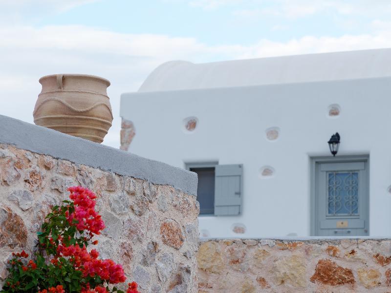 Desiterra Resort Suites & Villas Karterados  Exteriör bild