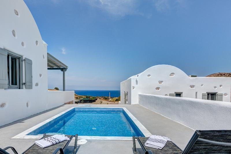 Desiterra Resort Suites & Villas Karterados  Exteriör bild