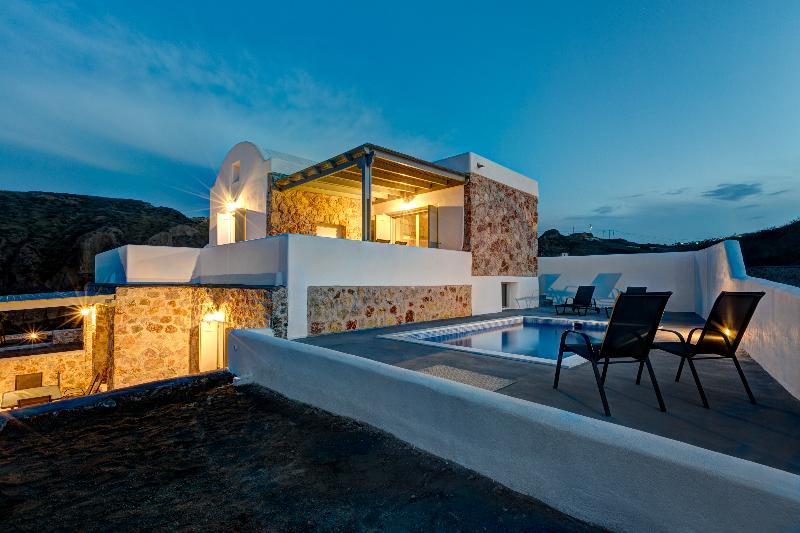 Desiterra Resort Suites & Villas Karterados  Exteriör bild