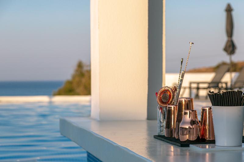 Desiterra Resort Suites & Villas Karterados  Exteriör bild
