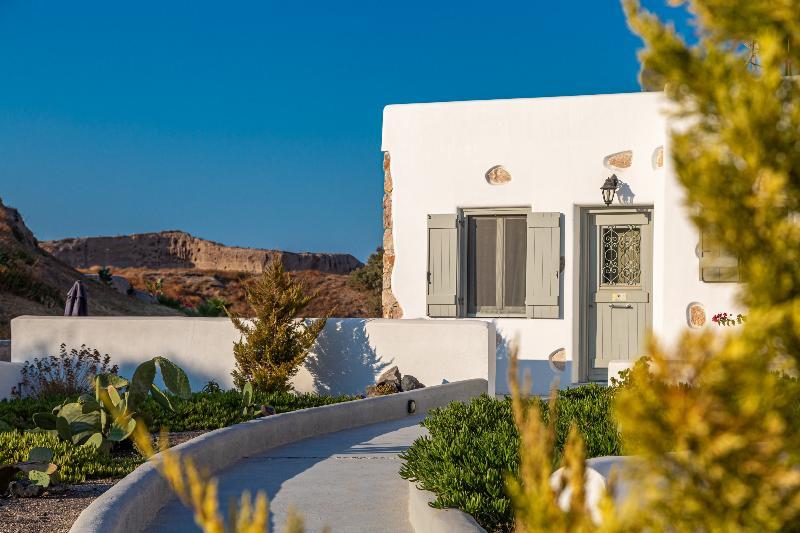 Desiterra Resort Suites & Villas Karterados  Exteriör bild